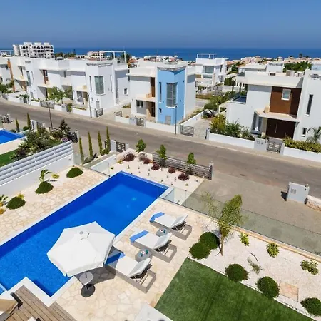 Willa Mylos Lifestyle Seaview #21 *